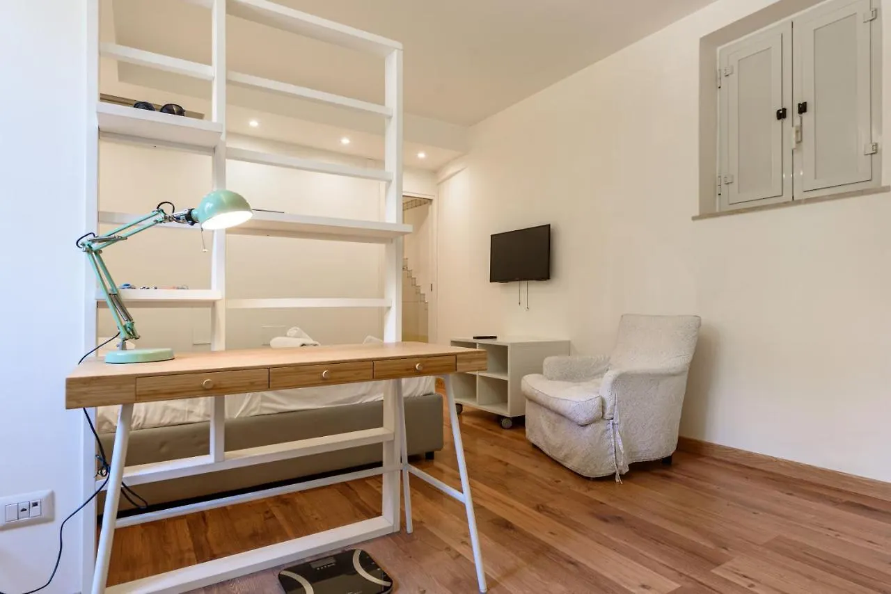Via Annibale Caccavello 10 - Piano Terra Apartment Naples Italy